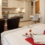 Apartment Apartment Chalet Abendrot Apartments-5 By Interhome *
